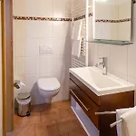 Zur Neuenburg 3*