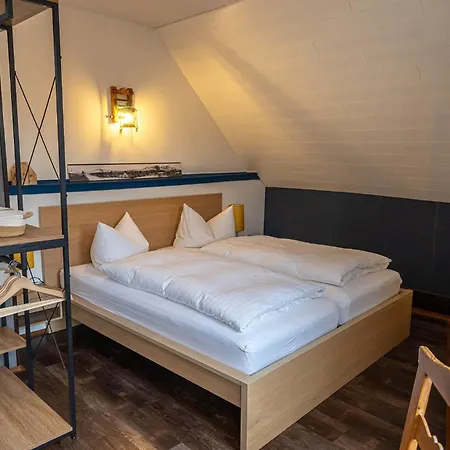 Zur Neuenburg Konukevi Freyburg