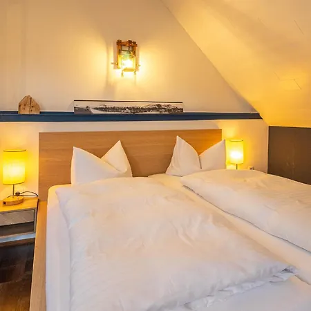 Zur Neuenburg Gæstehus