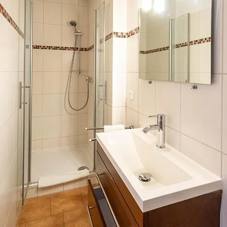 Vendégház Zur Neuenburg 3*