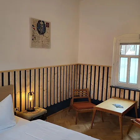 Zur Neuenburg 프레이버그
