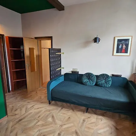 Zur Neuenburg 3* Freyburg