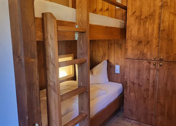 Zur Neuenburg 3* Freyburg