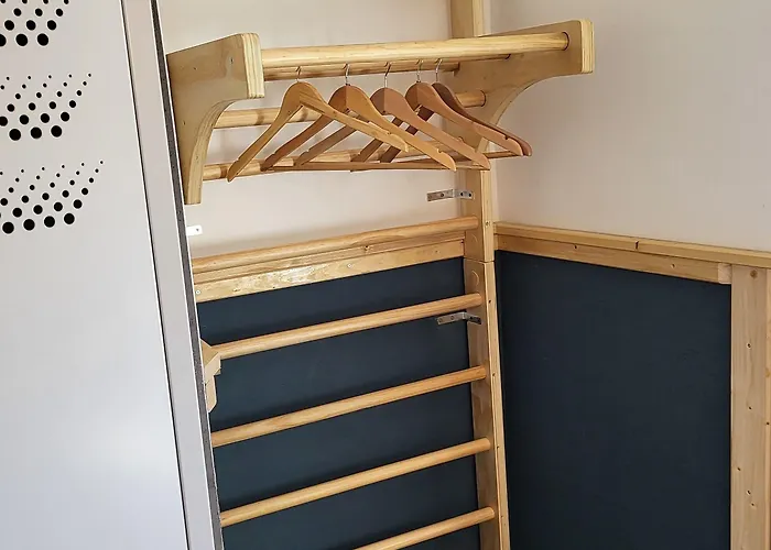 Konukevi Zur Neuenburg 3*